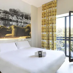 B&B Hotel Savona Отель