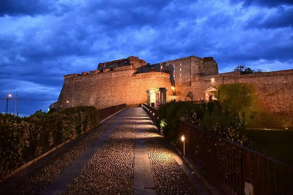 Appartamento Suite In Centro Storico Porto Di Savona-Spiagge