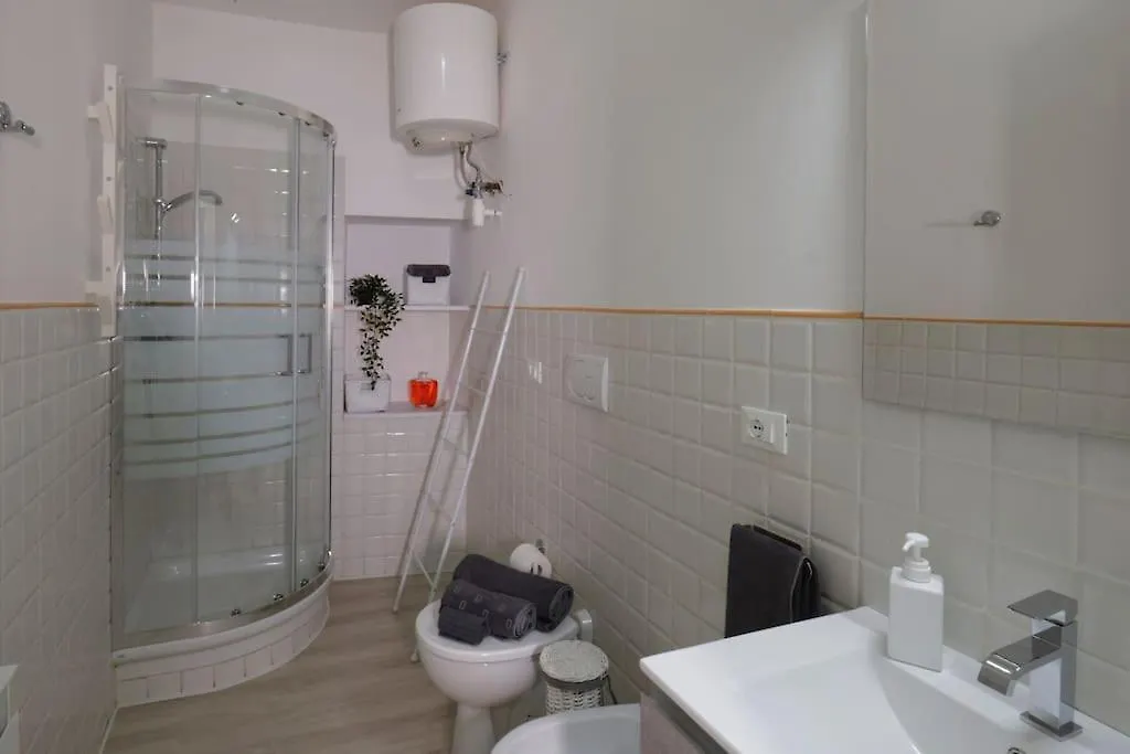 Apartment Suite In Centro Storico Porto Di Savona-Spiagge